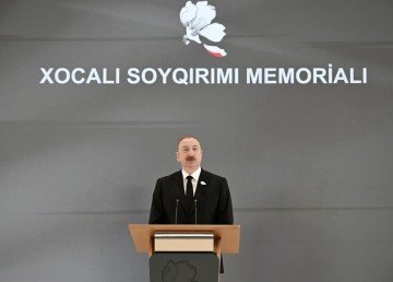 Rizvan müəllim: Qüdrətli Azərbaycanın üçrəngli Bayrağı ölkəmizin bütün ərazilərində qürurla dalğalanır